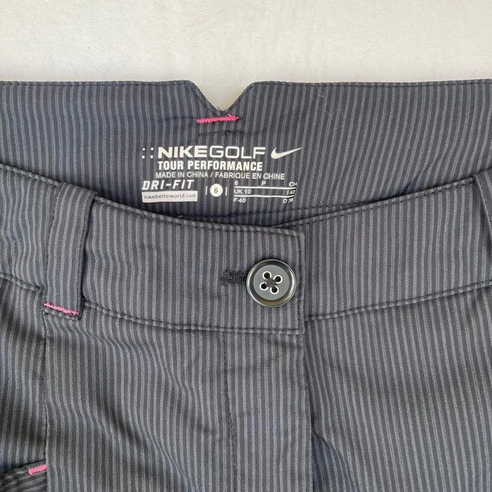 Nike grey pin striped golf skort‎